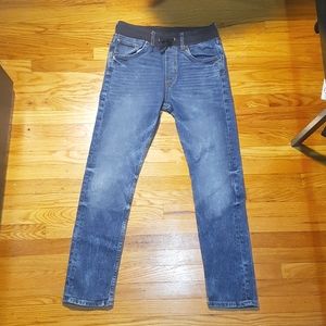Plain jeans with grey waist.